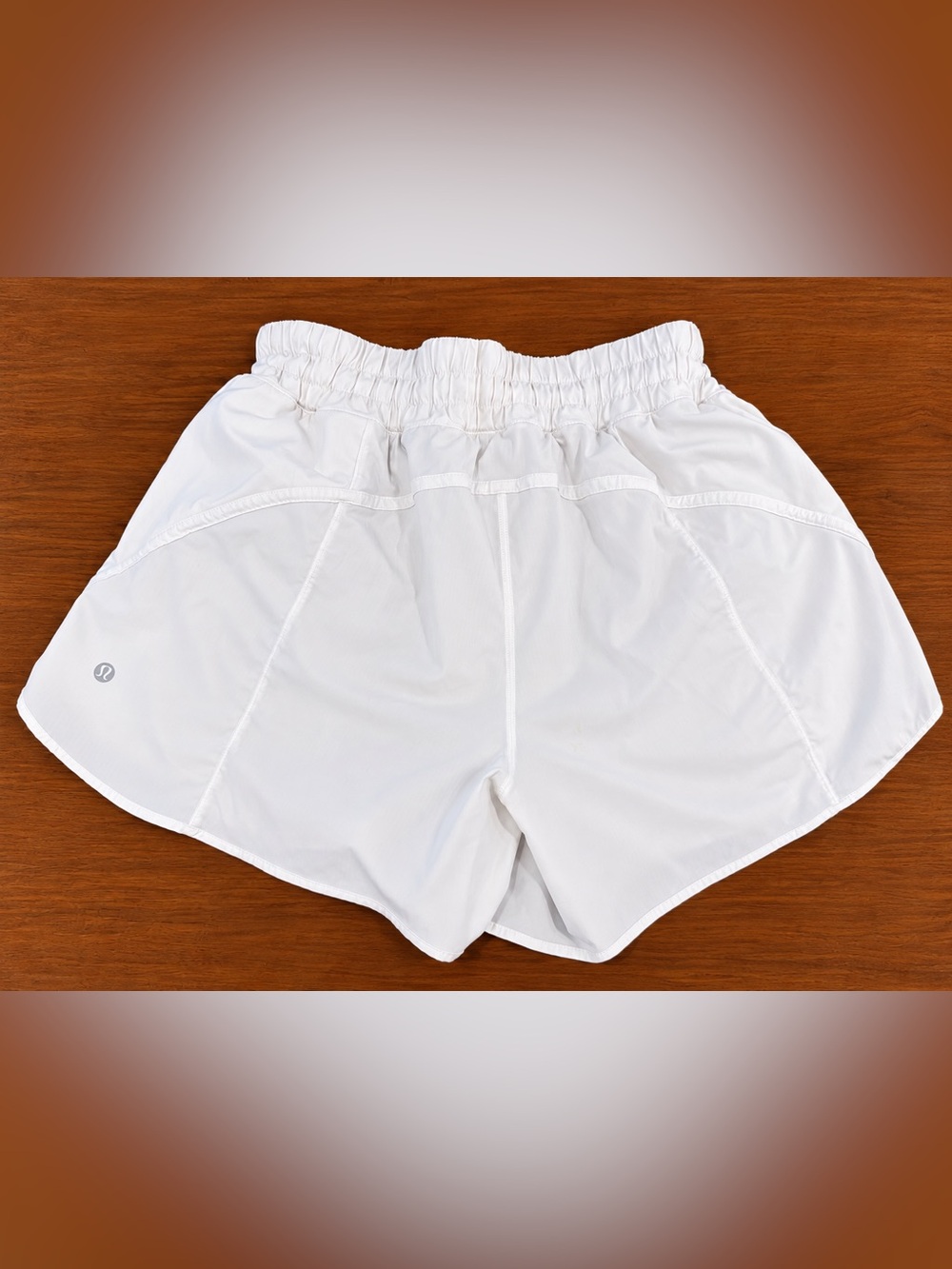 lululemon Track That High-Rise Lined Shorts 5” – White – Size 14